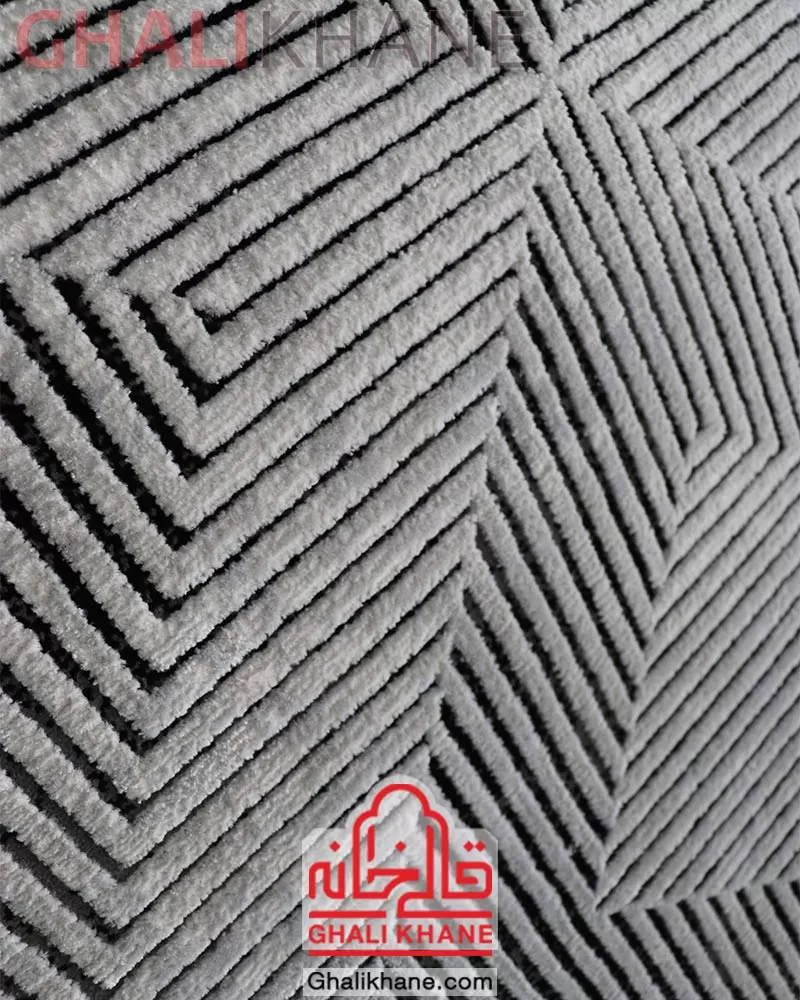 فرش ماشینی طرح استریپ کد 7002 زمینه طوسی