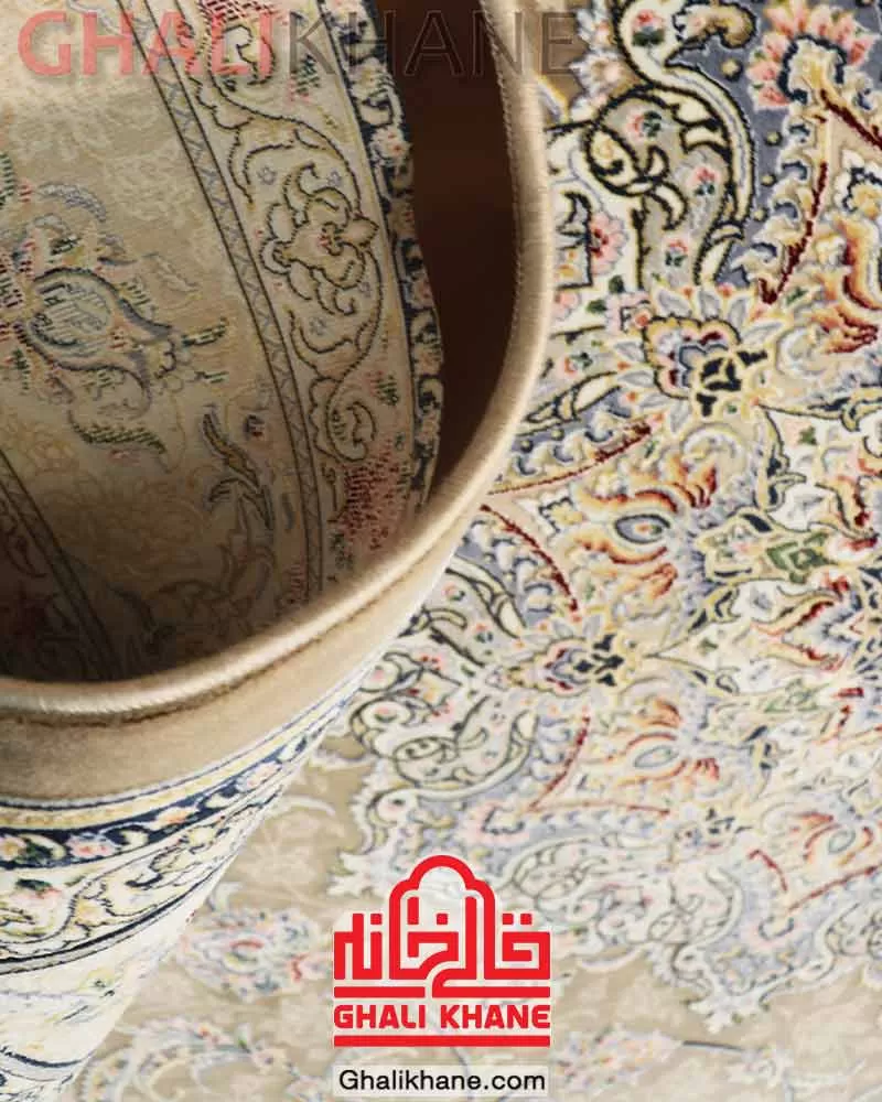 فرش ستاره کویر یزد کلکسیون عالی قاپو 1000 شانه کد HA-050-3081 کرم تیره