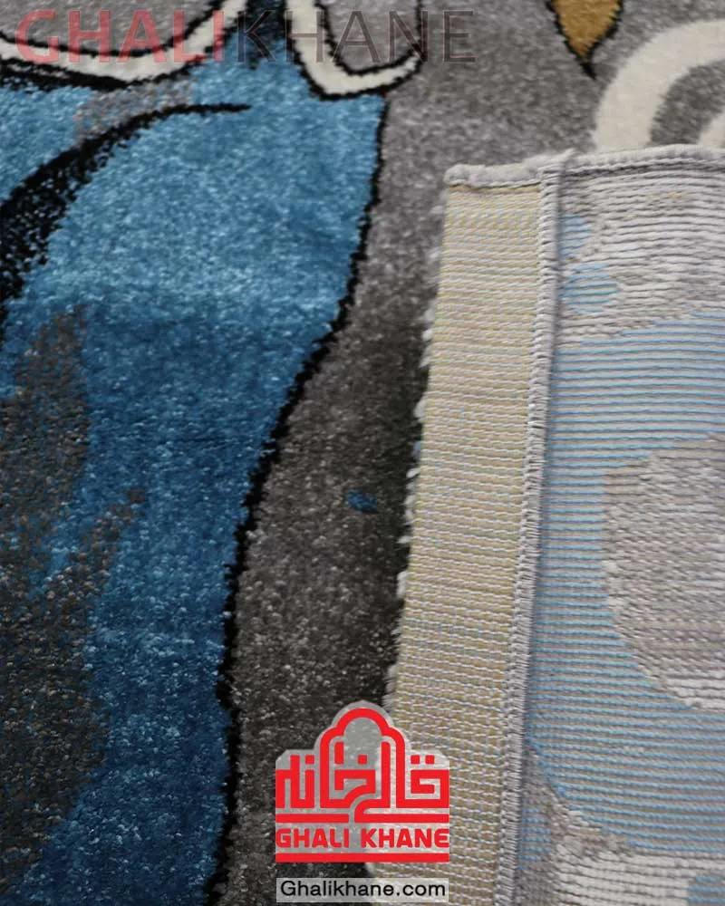 گلیم فرش ماشینی ساوین طرح پسر گیتار زن مناسب اتاق کودک