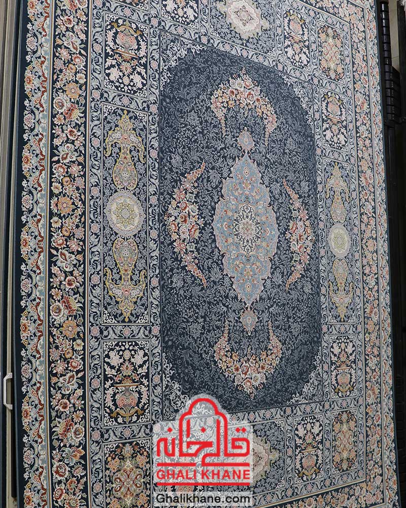 فرش ماشینی تهران 1200 شانه طرح کتیبه کاربنی